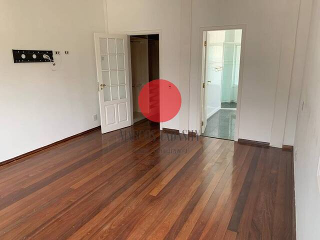Casa para Venda em Santana de Parnaíba - 4