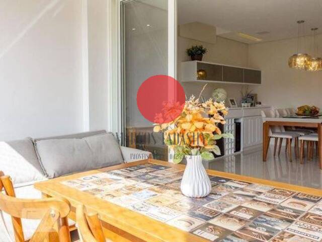 Apartamento para Venda em Santana de Parnaíba - 5