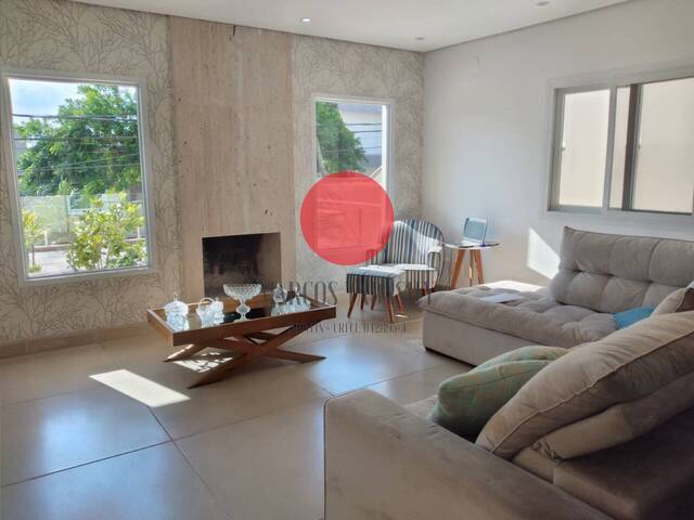 #2077 - Casa para Venda em Carapicuíba - SP