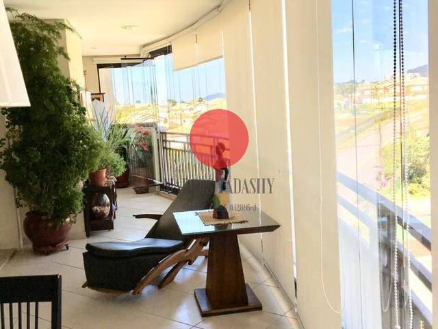 Apartamento para Venda em Santana de Parnaíba - 2