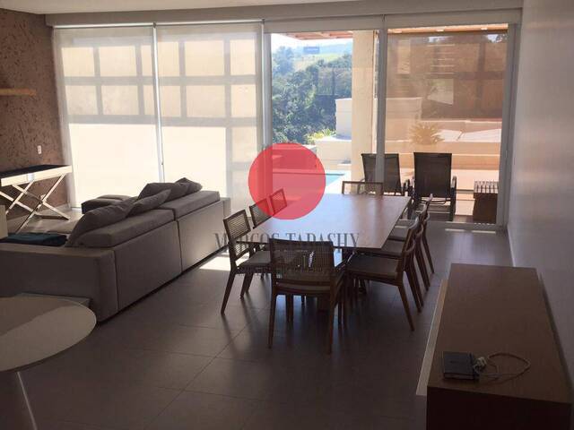 Casa para Venda em Santana de Parnaíba - 5