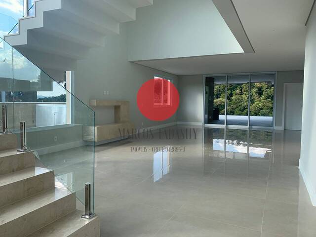 Casa para Venda em Santana de Parnaíba - 2