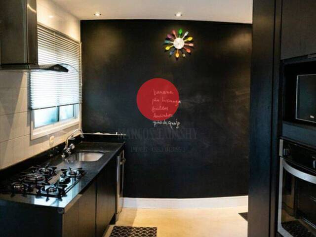 Apartamento para Venda em Santana de Parnaíba - 2