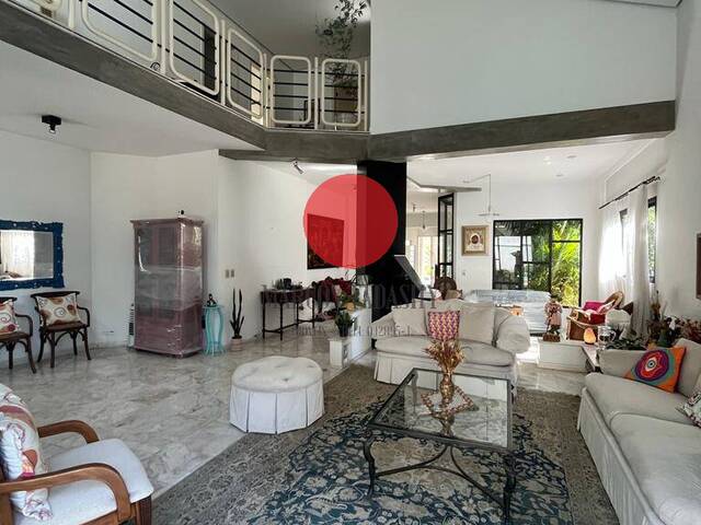 #4879 - Casa para Venda em Barueri - SP
