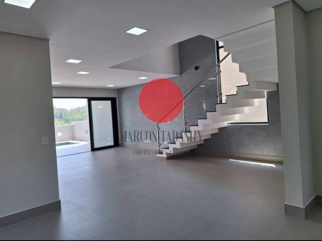 #5617 - Casa em condomínio para Venda em Santana de Parnaíba - SP