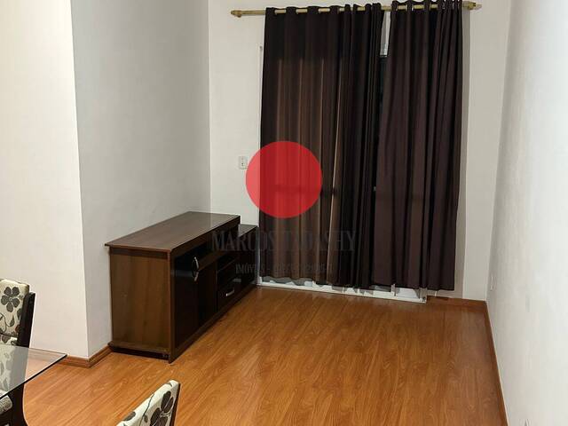 Locação em Núcleo Residencial Célia Mota - Barueri