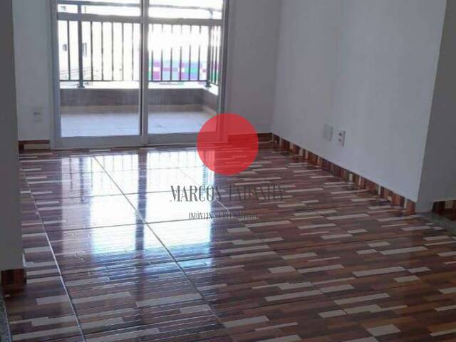 Venda em Jardim Tupanci - Barueri